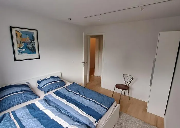 5 Bedrooms With 6 Beds - 3 Bathrooms - Roof Terrace *