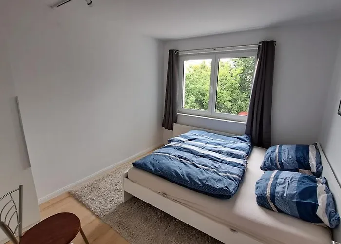 5 Bedrooms With 6 Beds - 3 Bathrooms - Roof Terrace