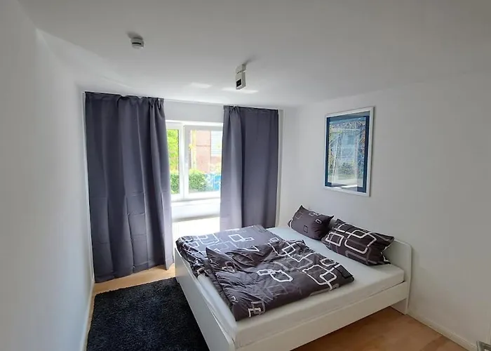5 Bedrooms With 6 Beds - 3 Bathrooms - Roof Terrace Apartament Hamburg